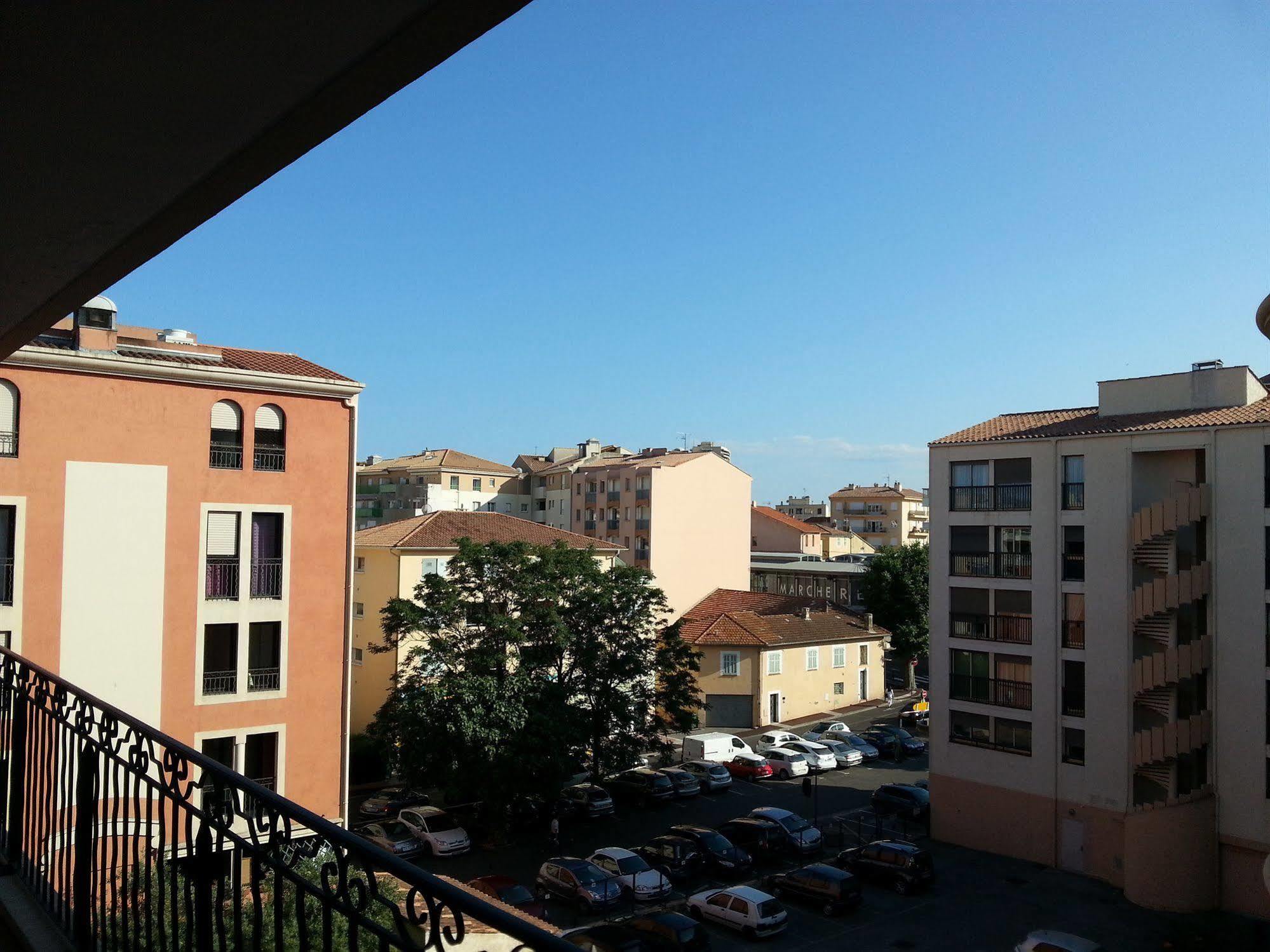 Residences Les Venitiennes Saint-Raphaël Kültér fotó